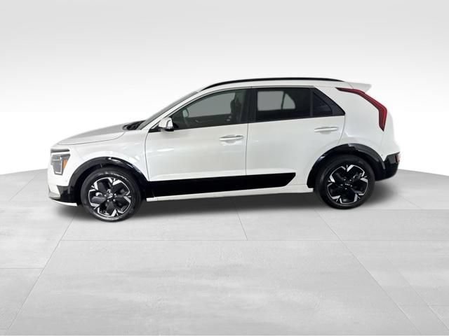 Certified 2023 Kia Niro Wave FWD image 10