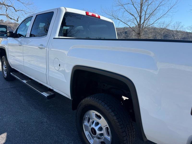 Used 2017 GMC Sierra 2500 SLE w/ HD SLE Preferred Plus Package image 12