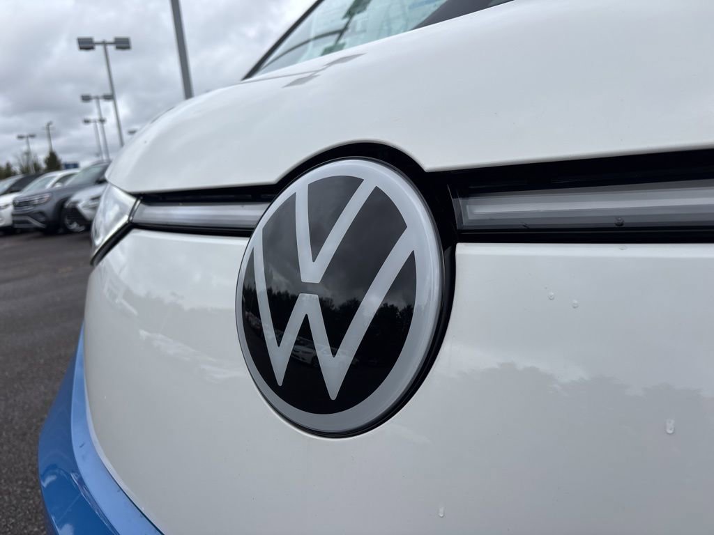 New 2025 Volkswagen ID. Buzz Pro S Plus image 9