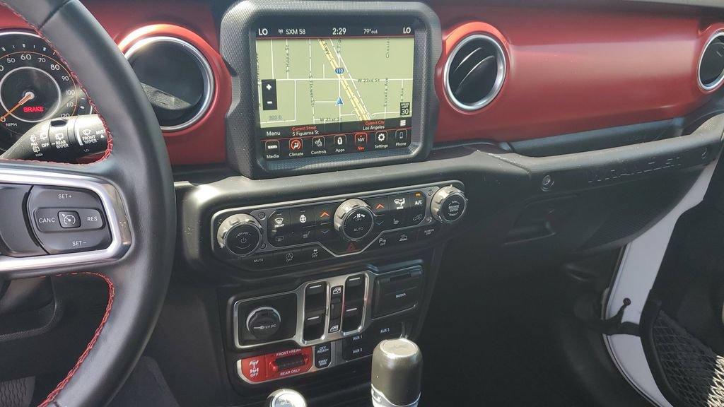 Used 2023 Jeep Wrangler Unlimited Rubicon w/ LED Lighting Group AWD/4WD image 24