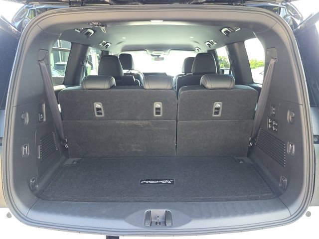 Used 2025 Nissan Armada PRO-4X AWD/4WD image 14