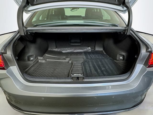 Used 2023 Lexus ES 250 w/ Premium Package AWD/4WD image 28