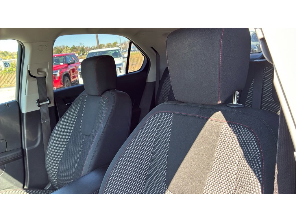 Used 2017 Chevrolet Equinox LT w/ Convenience Package image 8