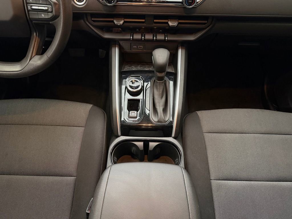 Used 2023 Chevrolet Colorado Trail Boss w/ LPO, Dark Essentials Package AWD/4WD image 15
