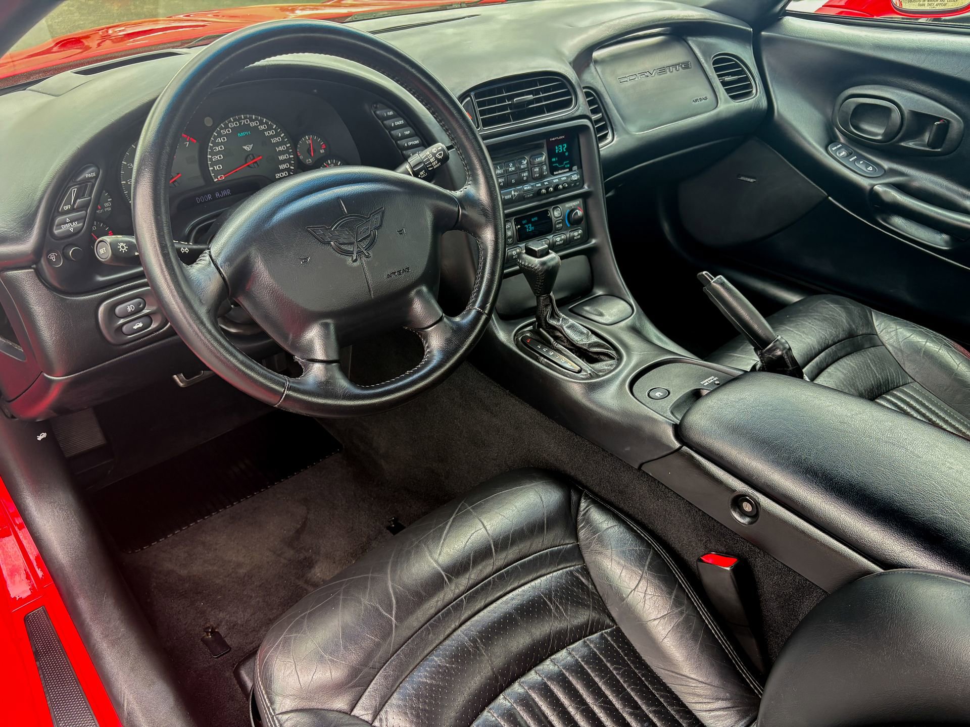 Used 2000 Chevrolet Corvette Convertible w/ Memory Pkg RWD image 16