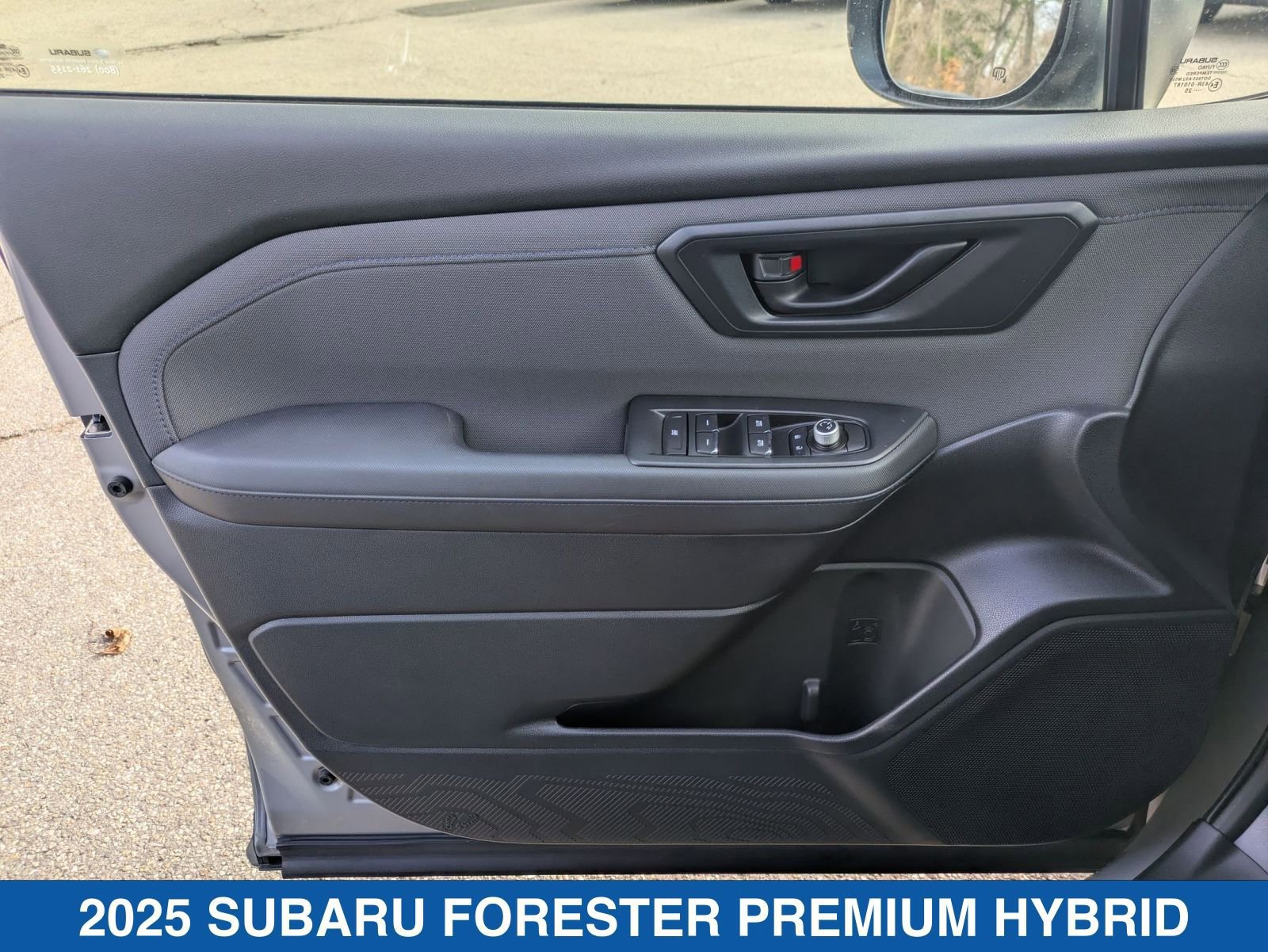 Certified 2025 Subaru Forester Premium AWD/4WD image 12