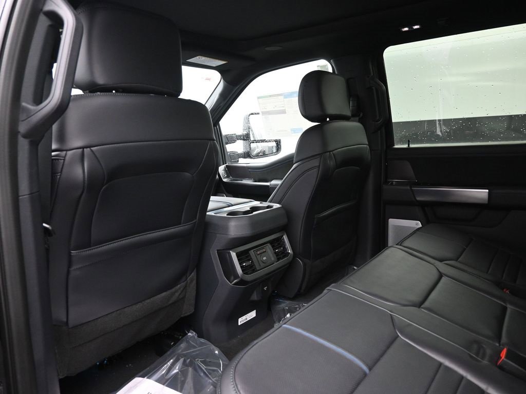 New 2026 Ford F450 Platinum image 2