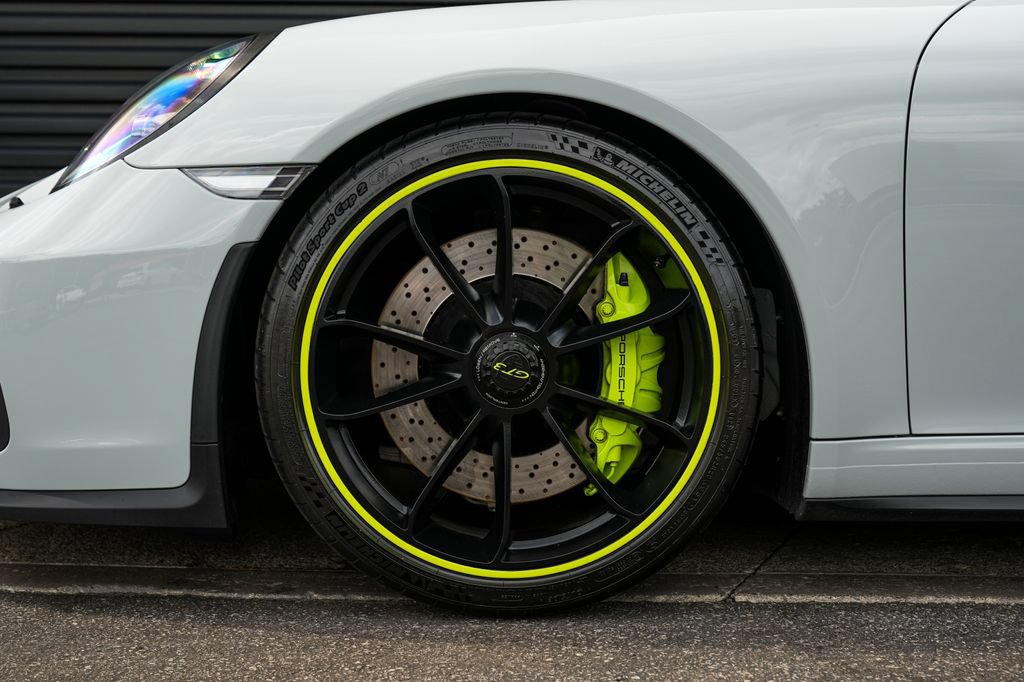 Certified 2018 Porsche 911 GT3 RWD image 11