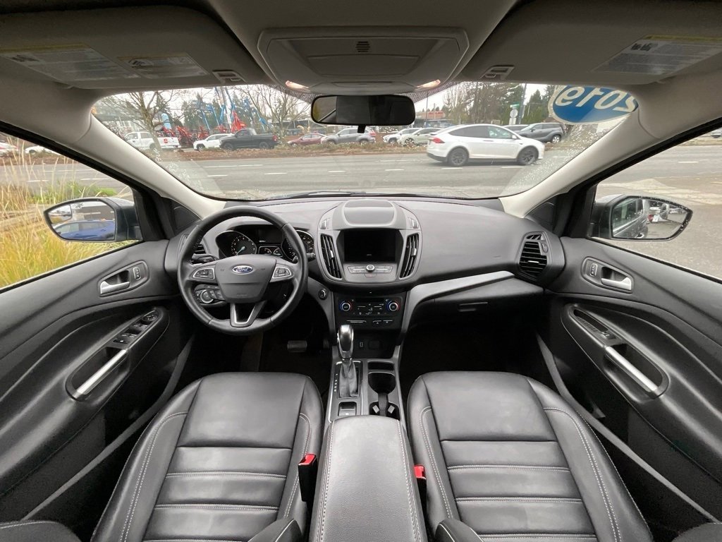Used 2019 Ford Escape SEL image 16