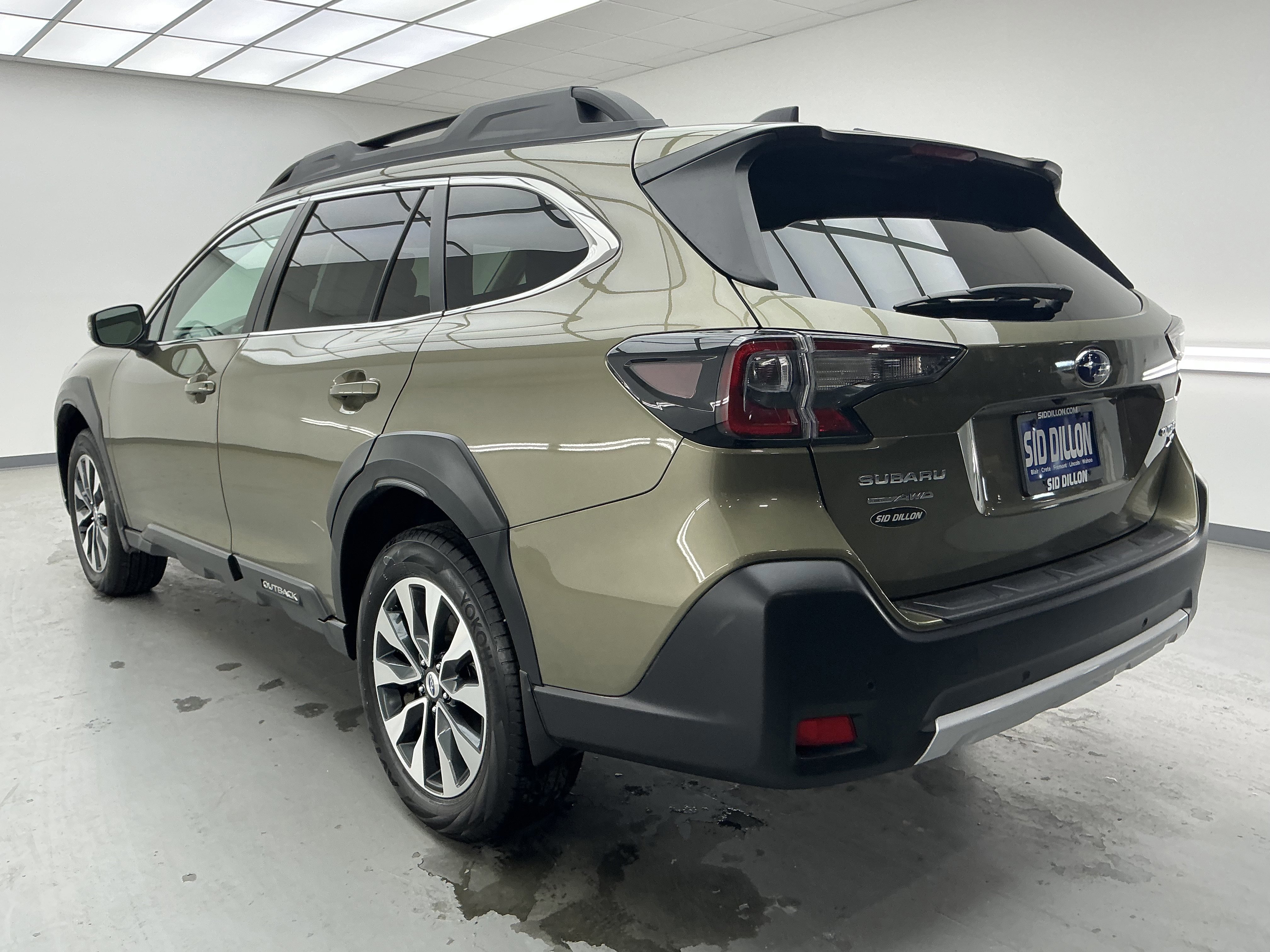Used 2024 Subaru Outback Limited XT image 6