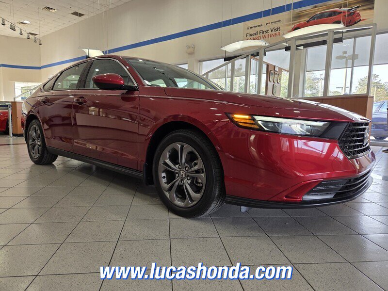 Used 2024 Honda Accord EX image 3