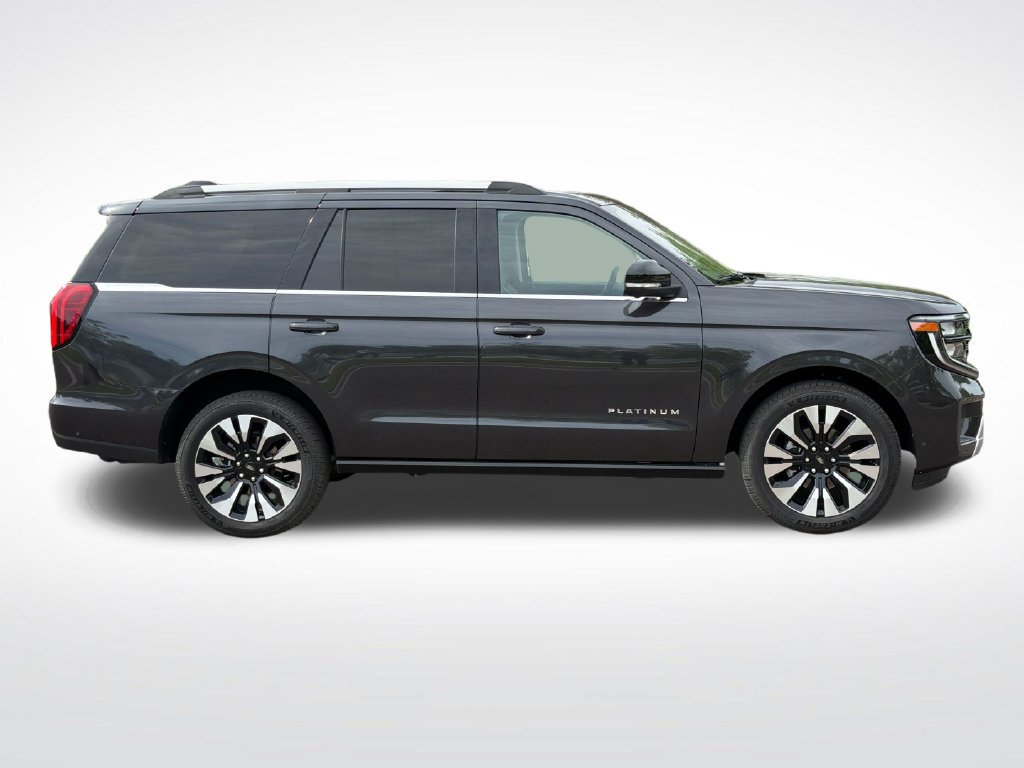 Used 2025 Ford Expedition Platinum w/ Driver's Package AWD/4WD image 8