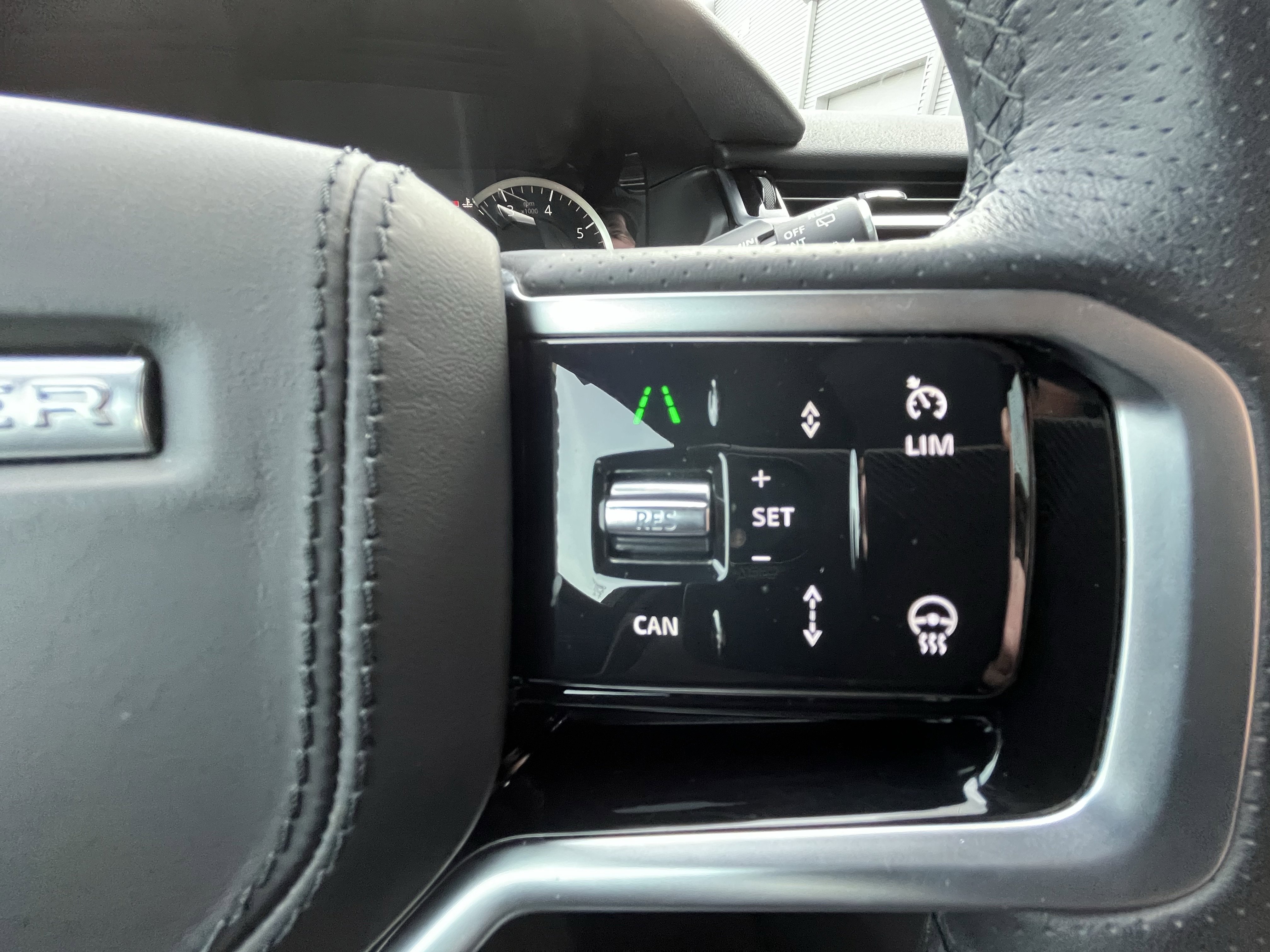 Certified 2023 Land Rover Range Rover Velar R-Dynamic S image 20