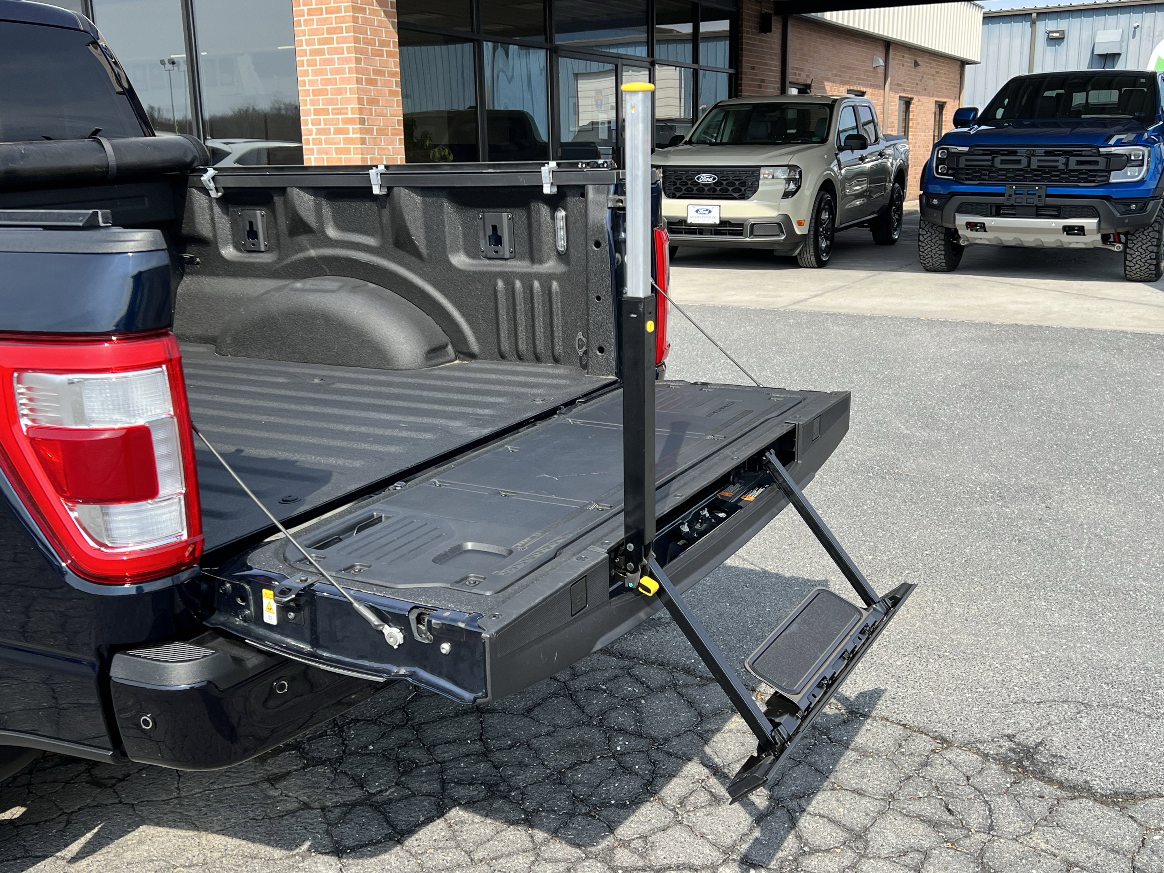 Used 2023 Ford F150 Platinum w/ Equipment Group 701A High AWD/4WD image 16