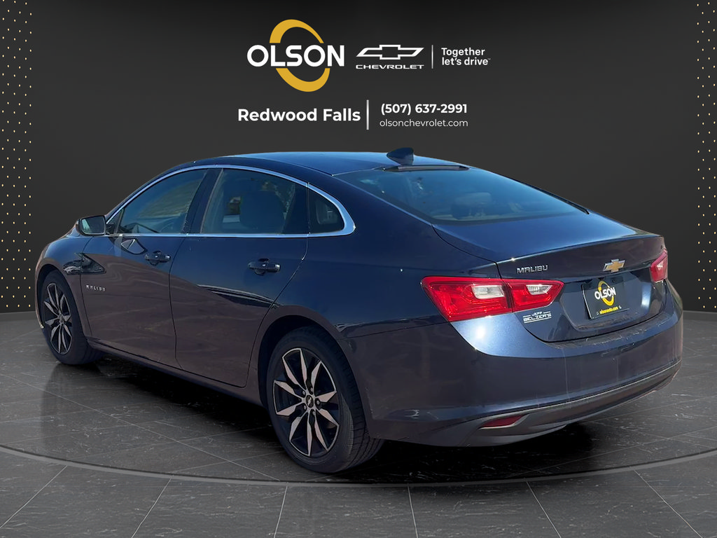 Used 2017 Chevrolet Malibu LT FWD image 3