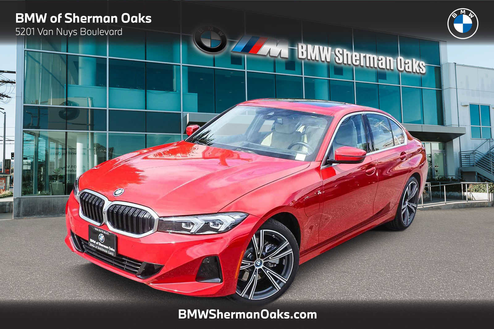 Used 2024 BMW 330e w/ Premium Package RWD image 1