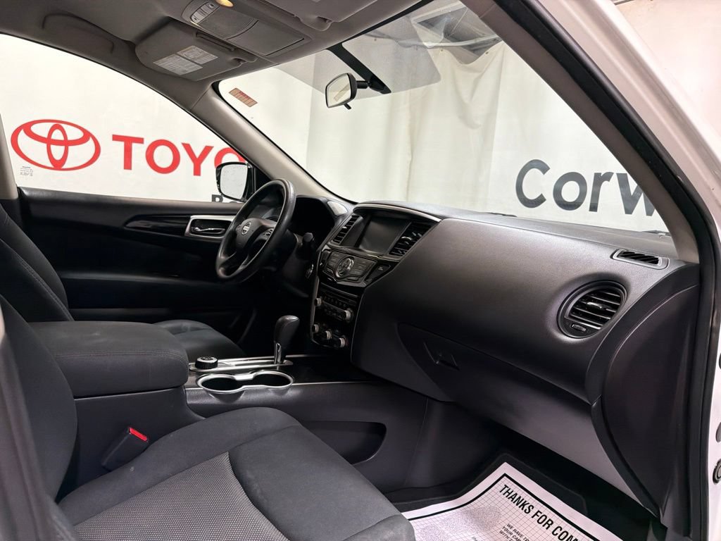 Used 2017 Nissan Pathfinder S AWD/4WD image 11