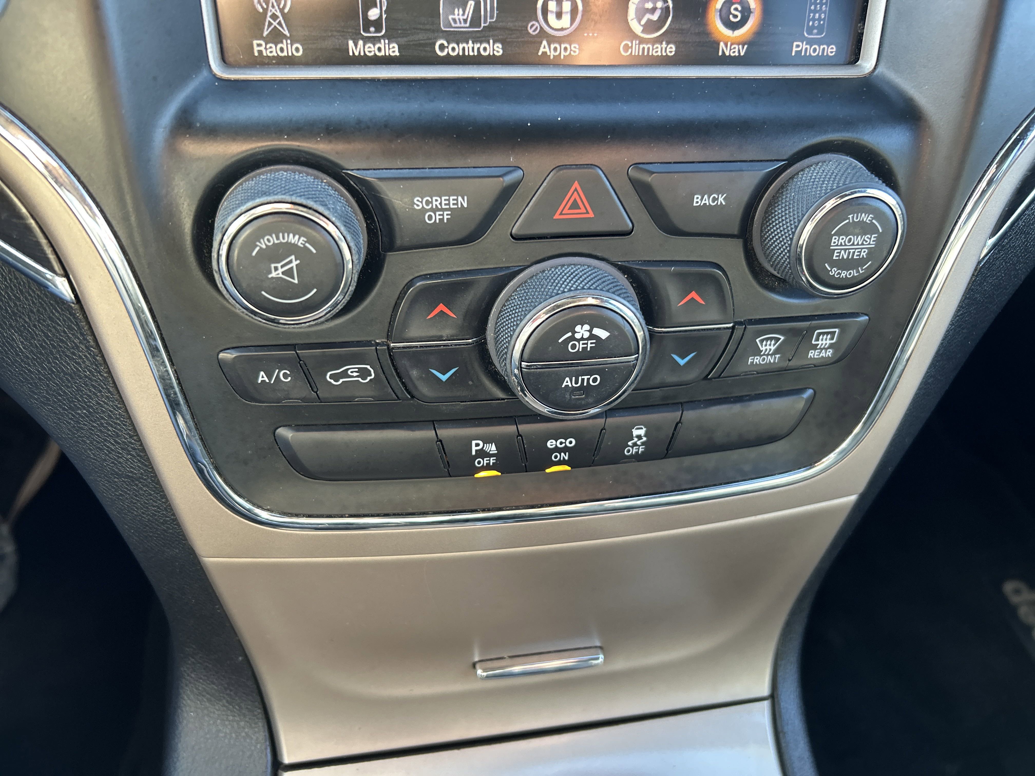 Used 2014 Jeep Grand Cherokee Limited AWD/4WD image 22