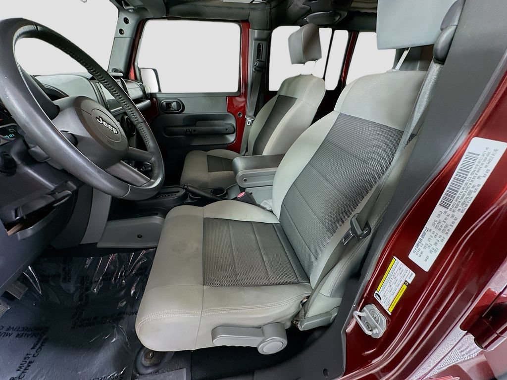 Used 2010 Jeep Wrangler Unlimited Sport RWD image 5