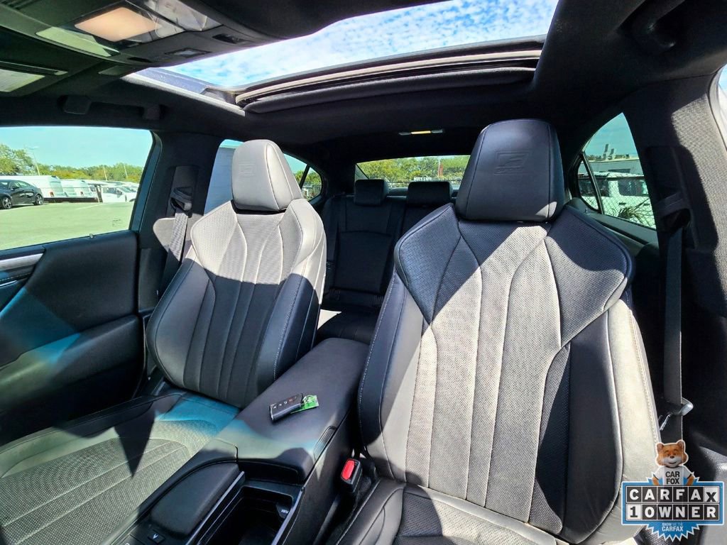 Used 2022 Lexus ES 300h F Sport w/ Accessory Package 2 image 31