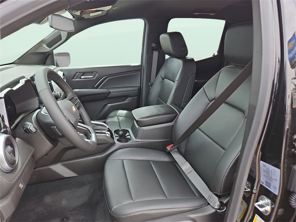 New 2025 Chevrolet Colorado LT w/ LT Convenience Package image 16