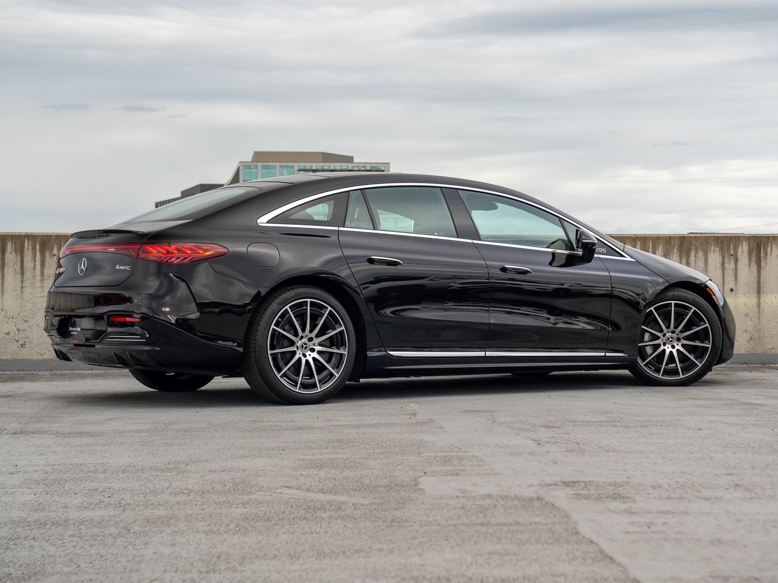 Used 2025 Mercedes-Benz EQS 450+ 4MATIC Sedan image 4