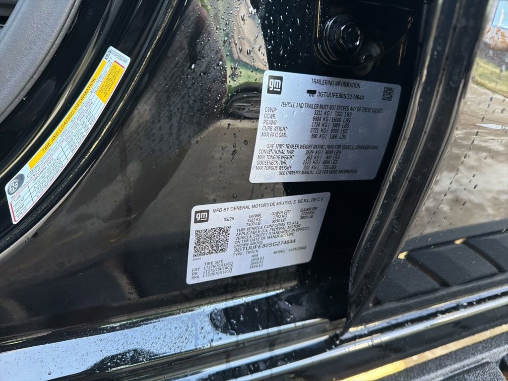 Used 2025 GMC Sierra 1500 AT4X image 50