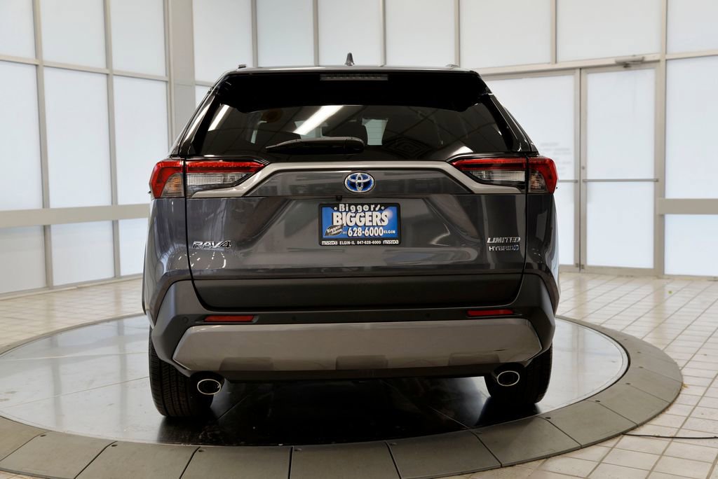 Used 2019 Toyota RAV4 Limited image 9
