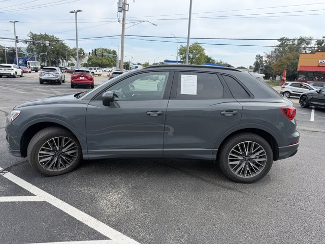 Used 2023 Audi Q3 2.0T Premium w/ Convenience Package AWD/4WD image 2