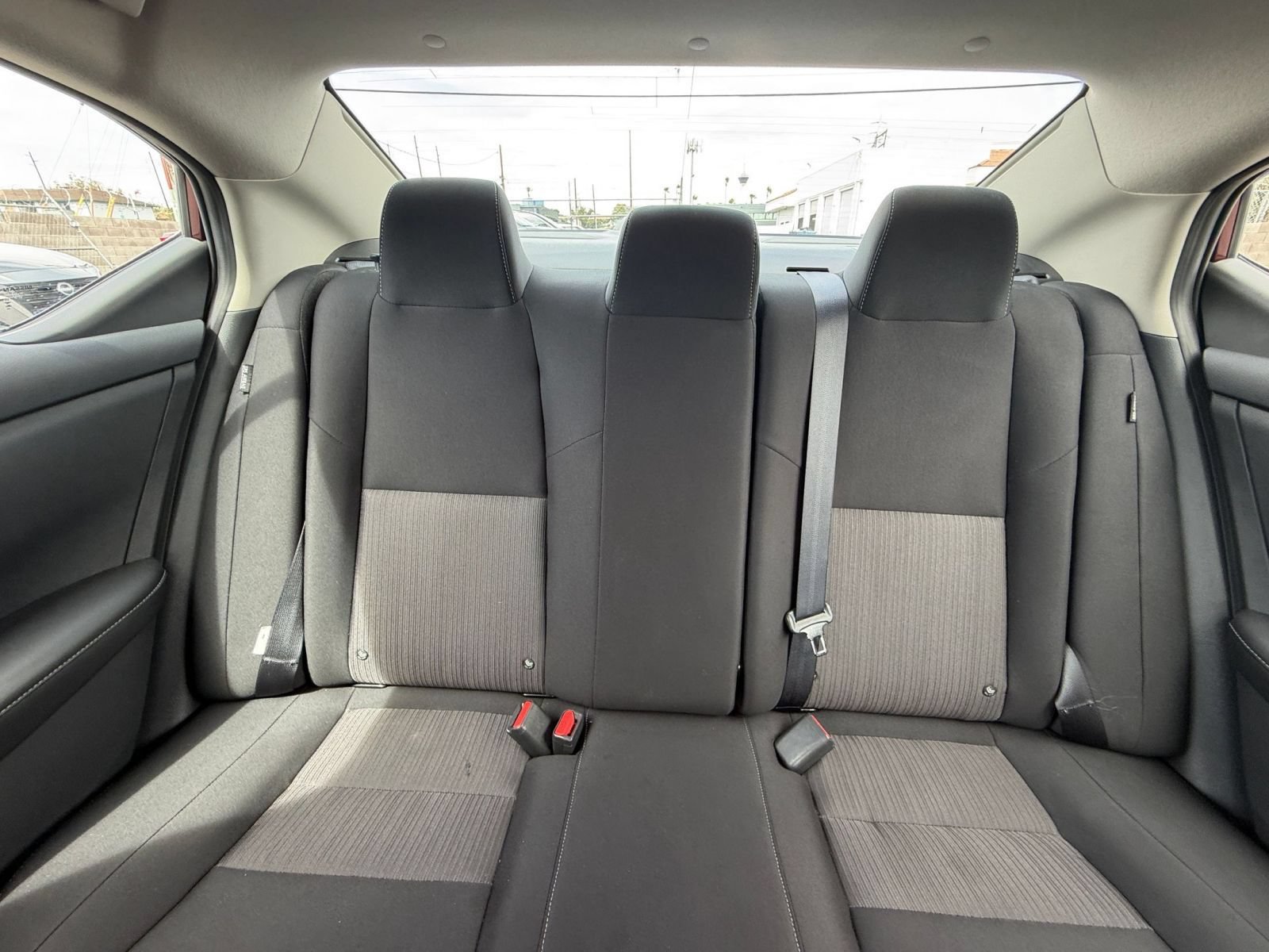 Used 2025 Nissan Sentra SV FWD image 36