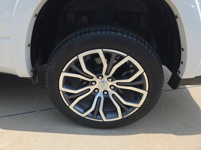 Used 2025 RAM 1500 Tungsten w/ Trailer Tow Group AWD/4WD image 10
