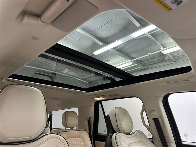 Used 2022 Lincoln Navigator L Black Label image 14