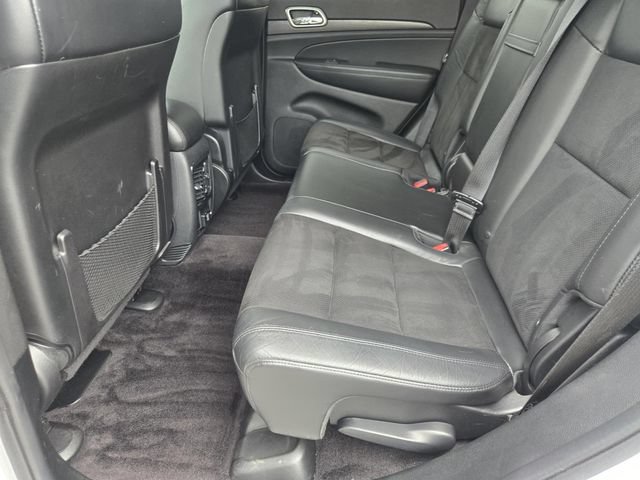 Used 2018 Jeep Grand Cherokee Altitude AWD/4WD image 24