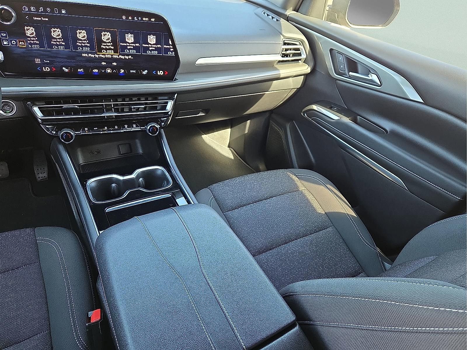 Certified 2024 Chevrolet Traverse LS FWD image 13