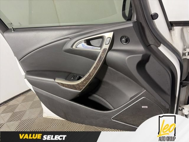 Used 2013 Buick Verano Leather FWD image 21