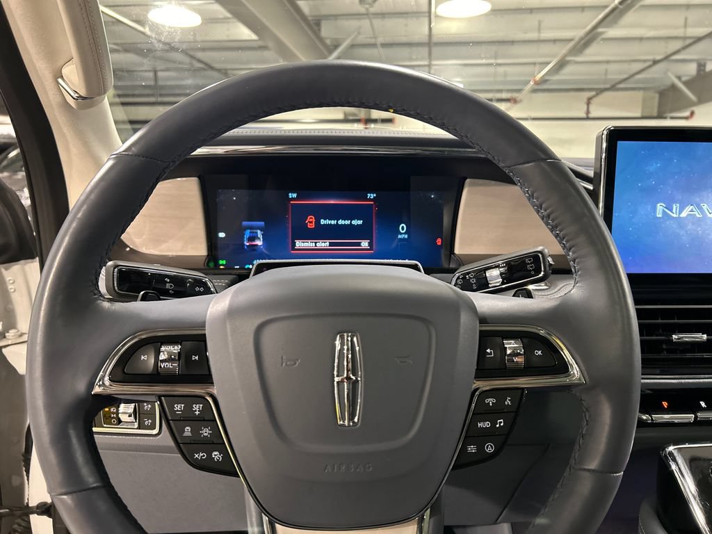 Certified 2023 Lincoln Navigator L Black Label AWD/4WD image 11