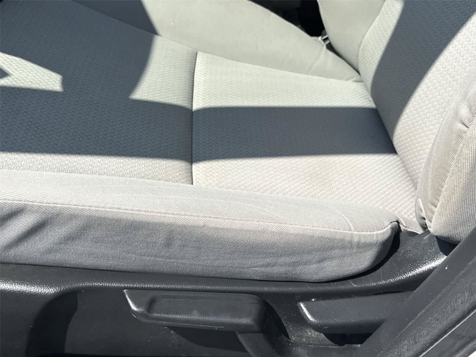 Used 2020 Honda HR-V LX image 13