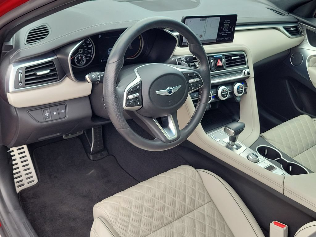 Used 2022 Genesis G70 3.3T RWD image 13