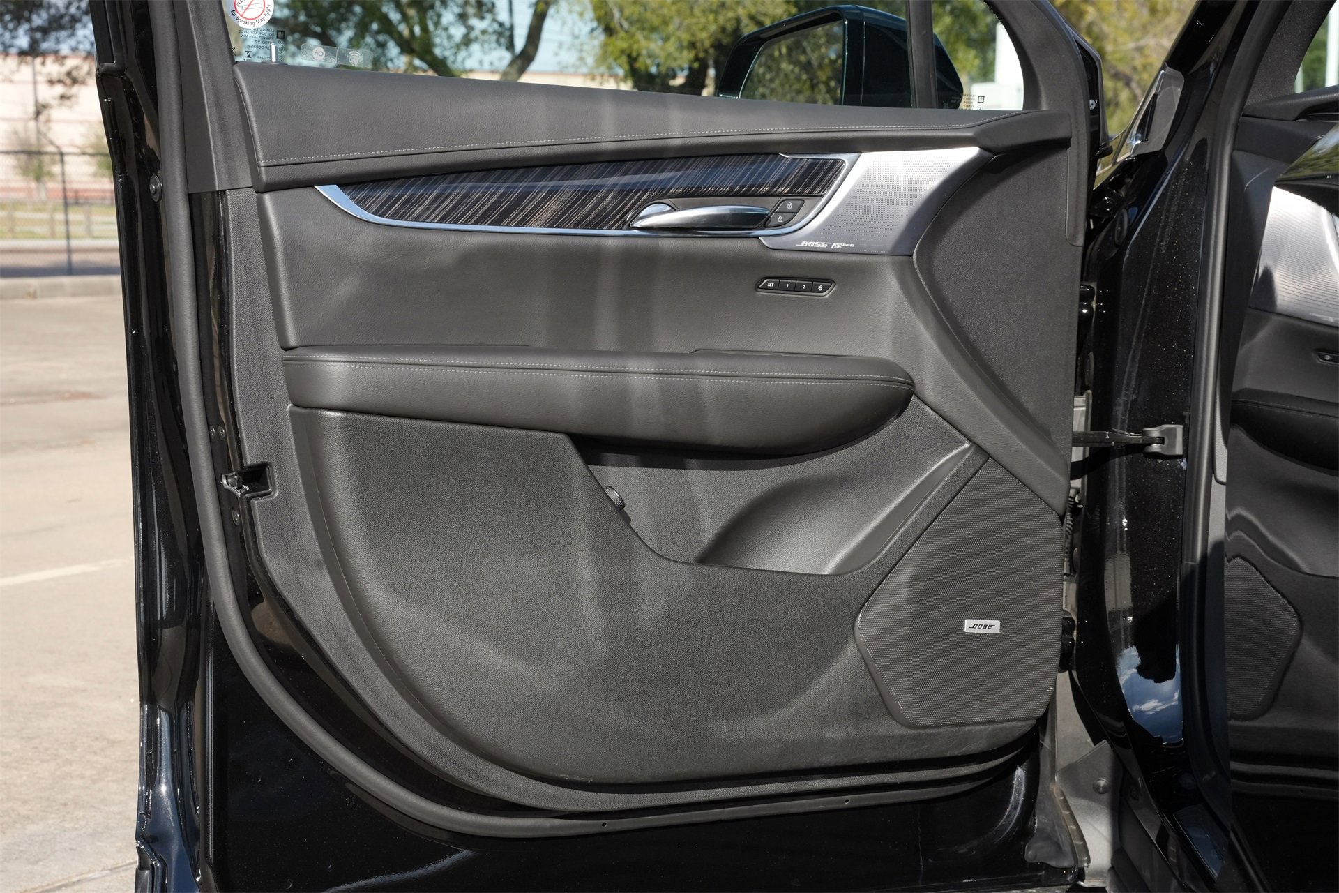 Certified 2025 Cadillac XT6 Premium Luxury image 19