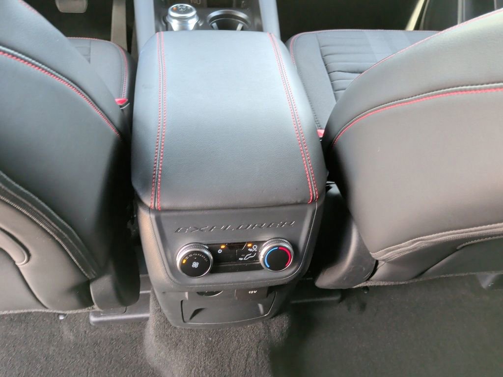 Used 2025 Ford Explorer ST-Line image 38