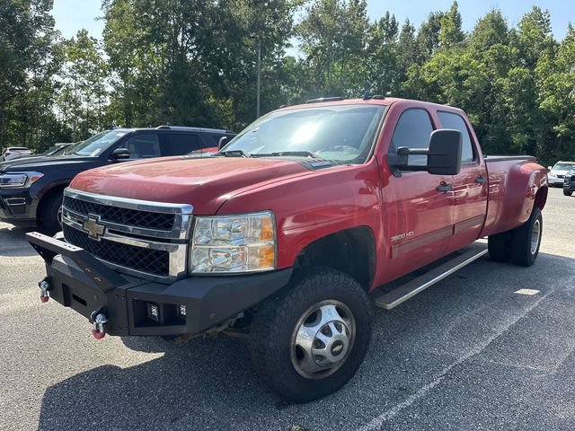 Used 2011 Chevrolet Silverado 3500 LT w/ Interior Plus Package AWD/4WD image 14