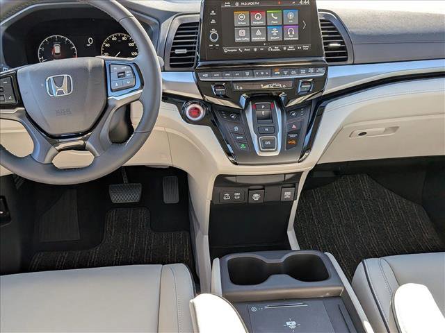 New 2026 Honda Odyssey Touring image 14