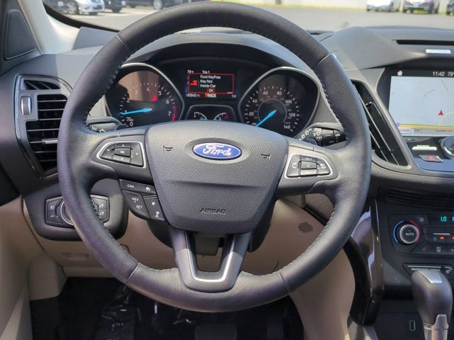 Used 2018 Ford Escape Titanium w/ Ford Safe & Smart Package FWD image 16