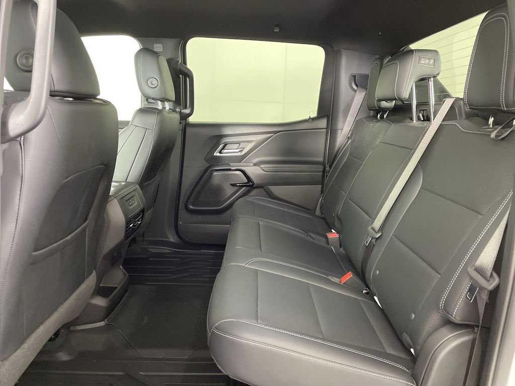 New 2025 Chevrolet Silverado EV LT image 27