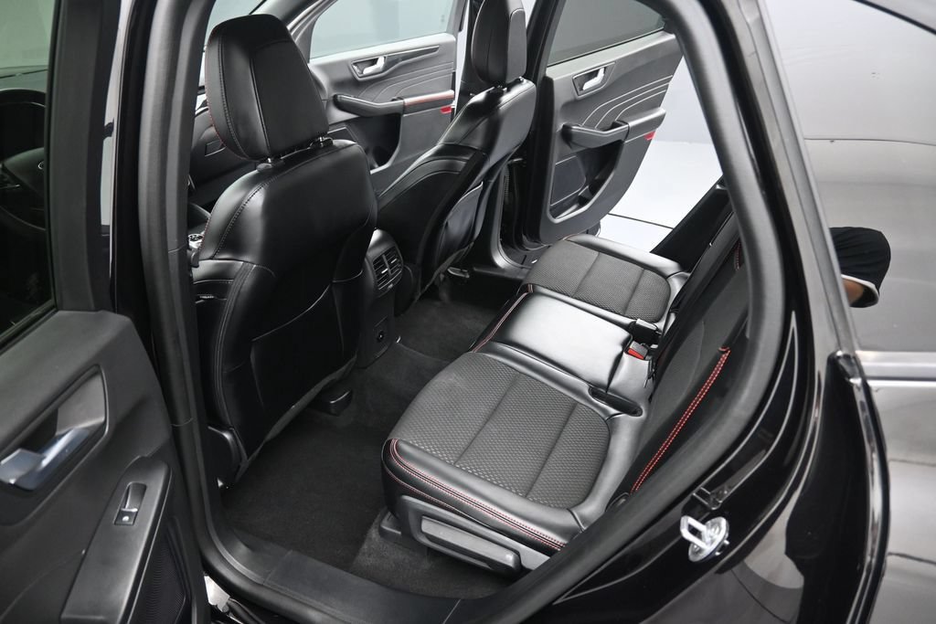 Used 2024 Ford Escape ST-Line w/ Tech Pack #1 AWD/4WD image 25