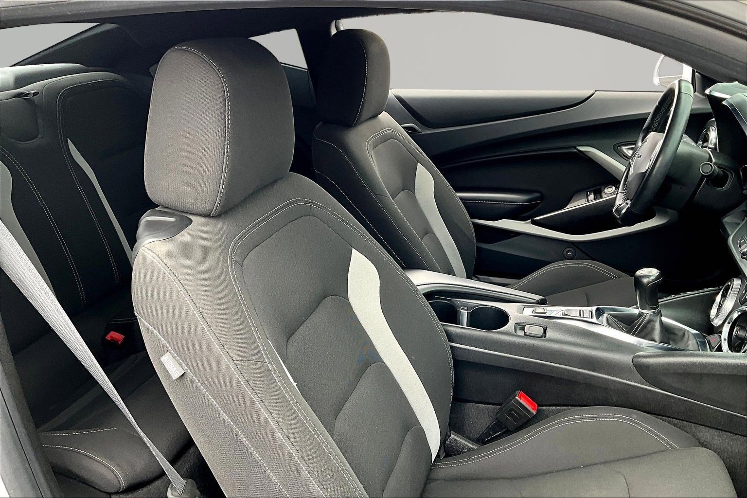 Used 2024 Chevrolet Camaro LT RWD image 27