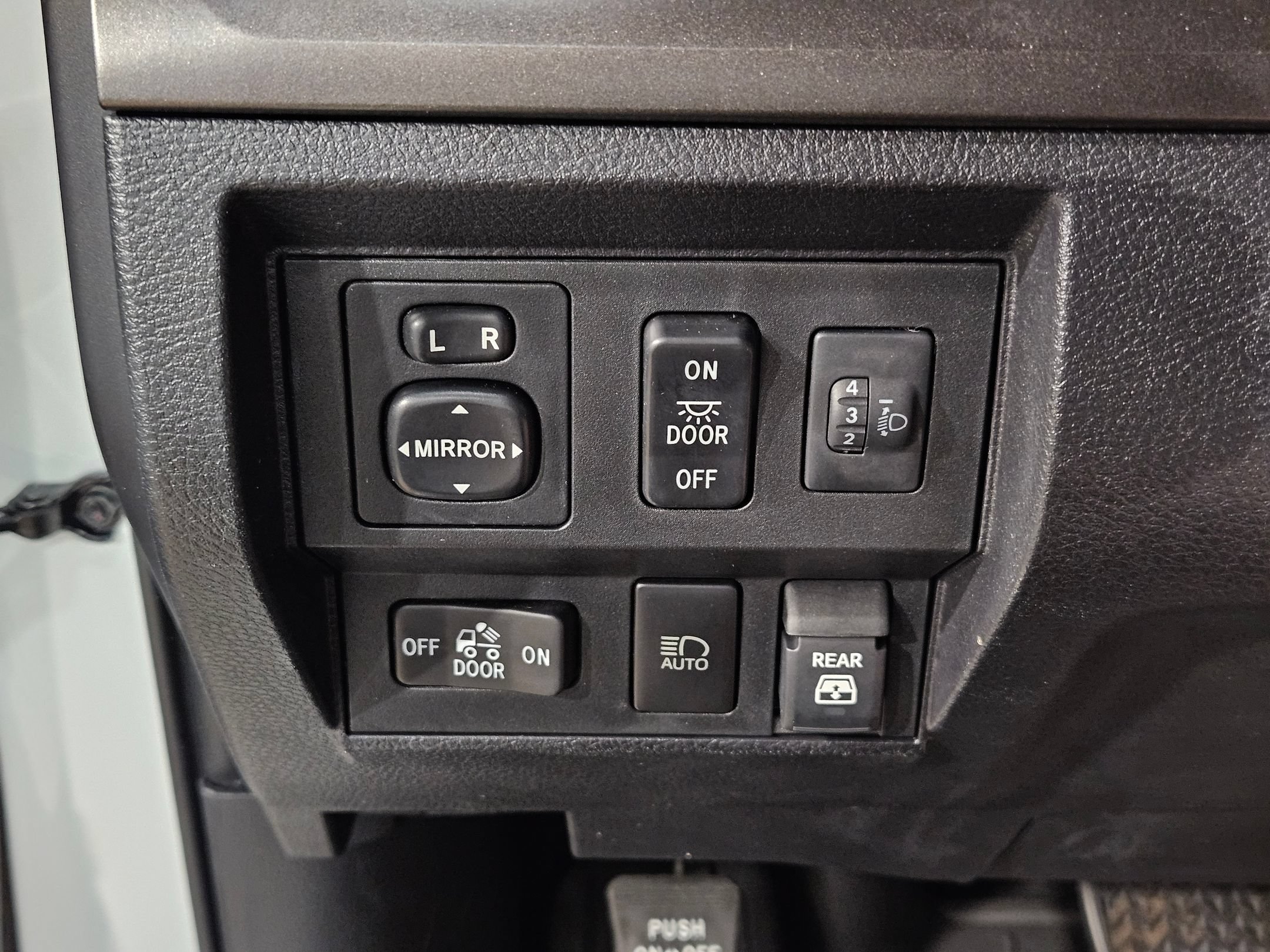 Used 2021 Toyota Tundra SR5 w/ SR5 Leather Package RWD image 25