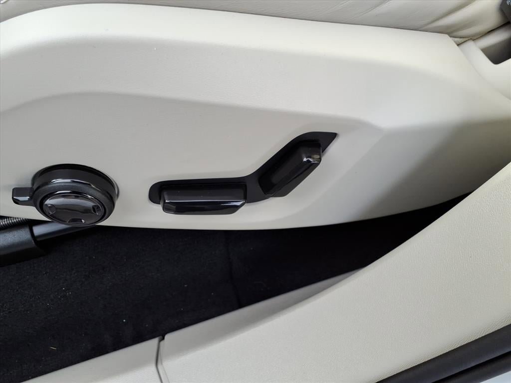 New 2026 Volvo XC90 B6 Ultra w/ Protection Package AWD/4WD image 14