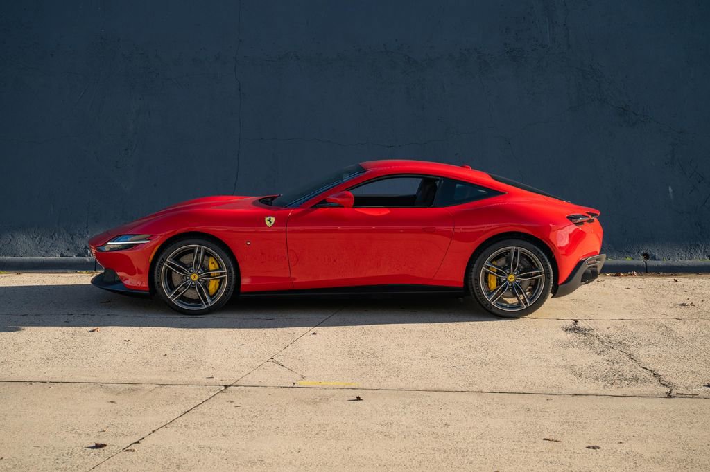Certified 2024 Ferrari Roma image 3