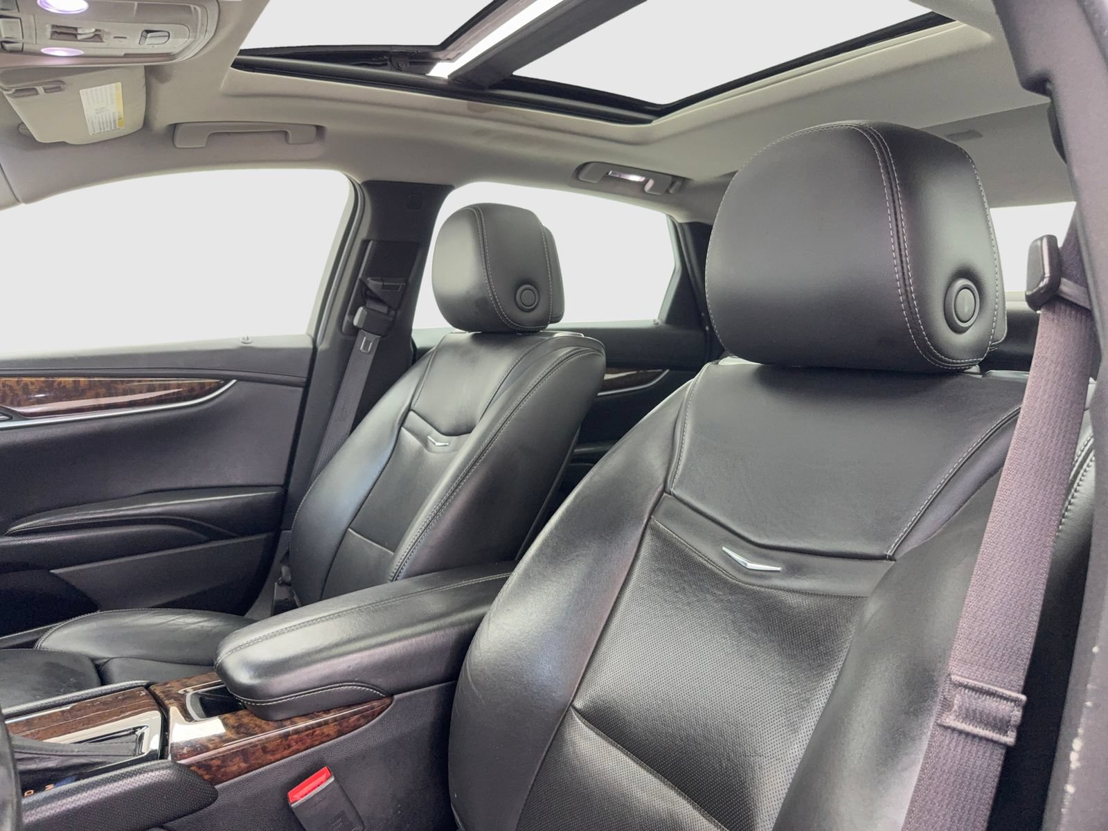 Used 2013 Cadillac XTS Premium FWD image 15